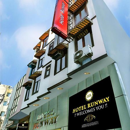 Airport Hotel Runway New Delhi Exteriör bild