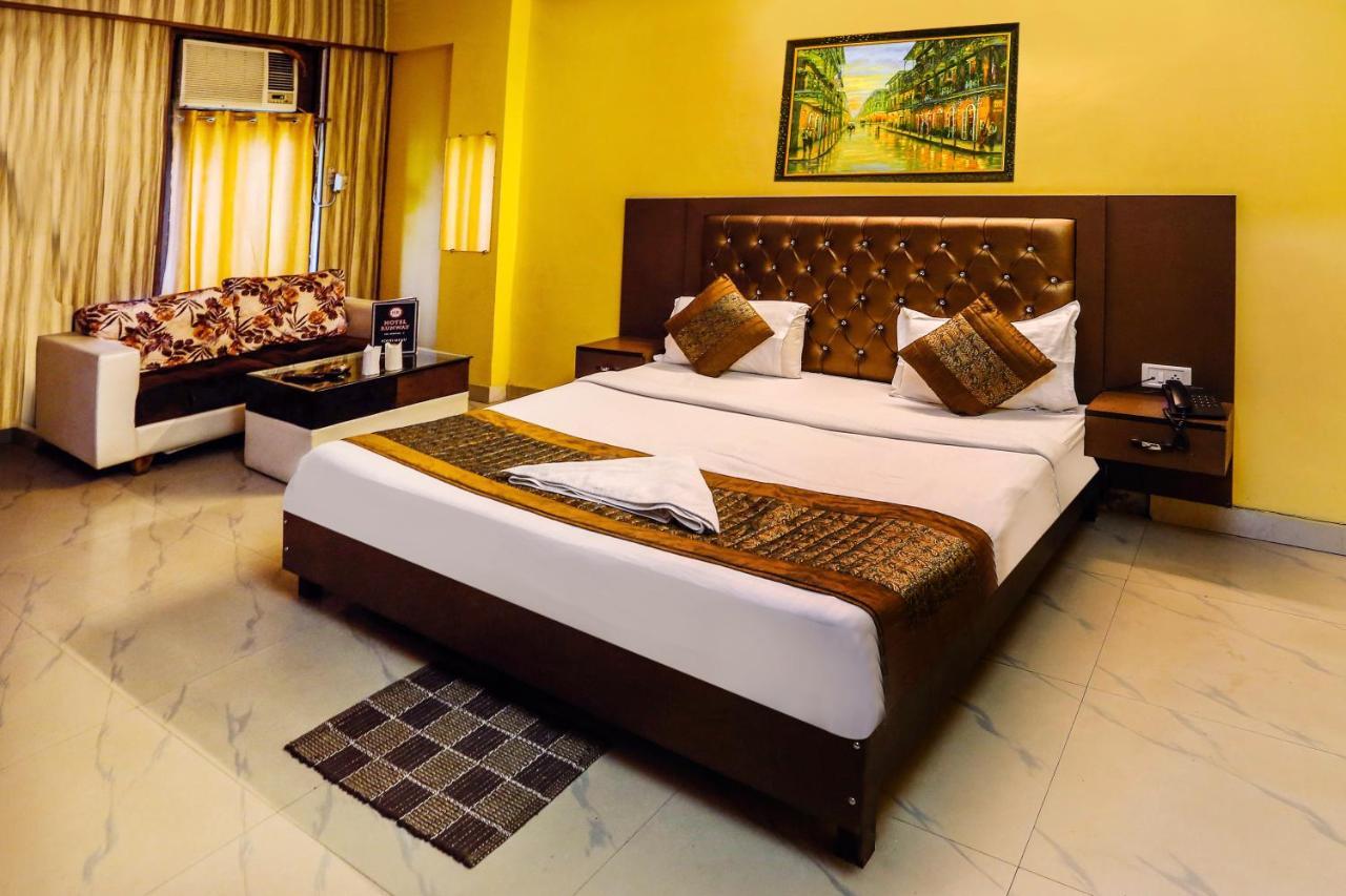 Airport Hotel Runway New Delhi Exteriör bild