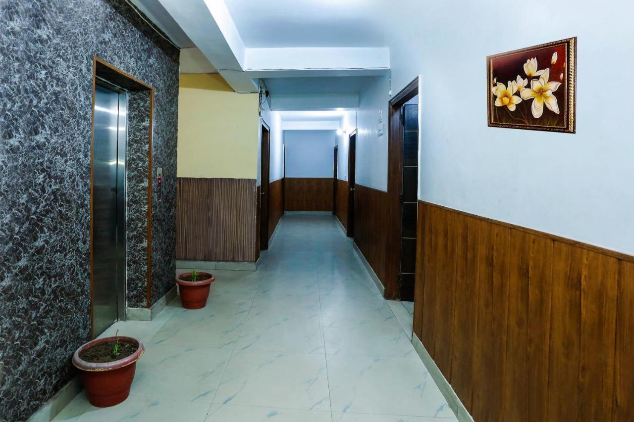 Airport Hotel Runway New Delhi Exteriör bild