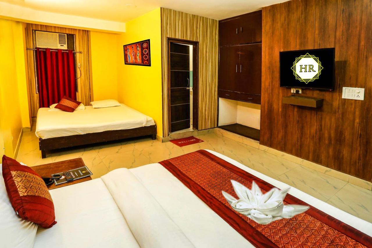 Airport Hotel Runway New Delhi Exteriör bild